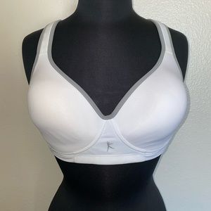 Yoga white sports bra!